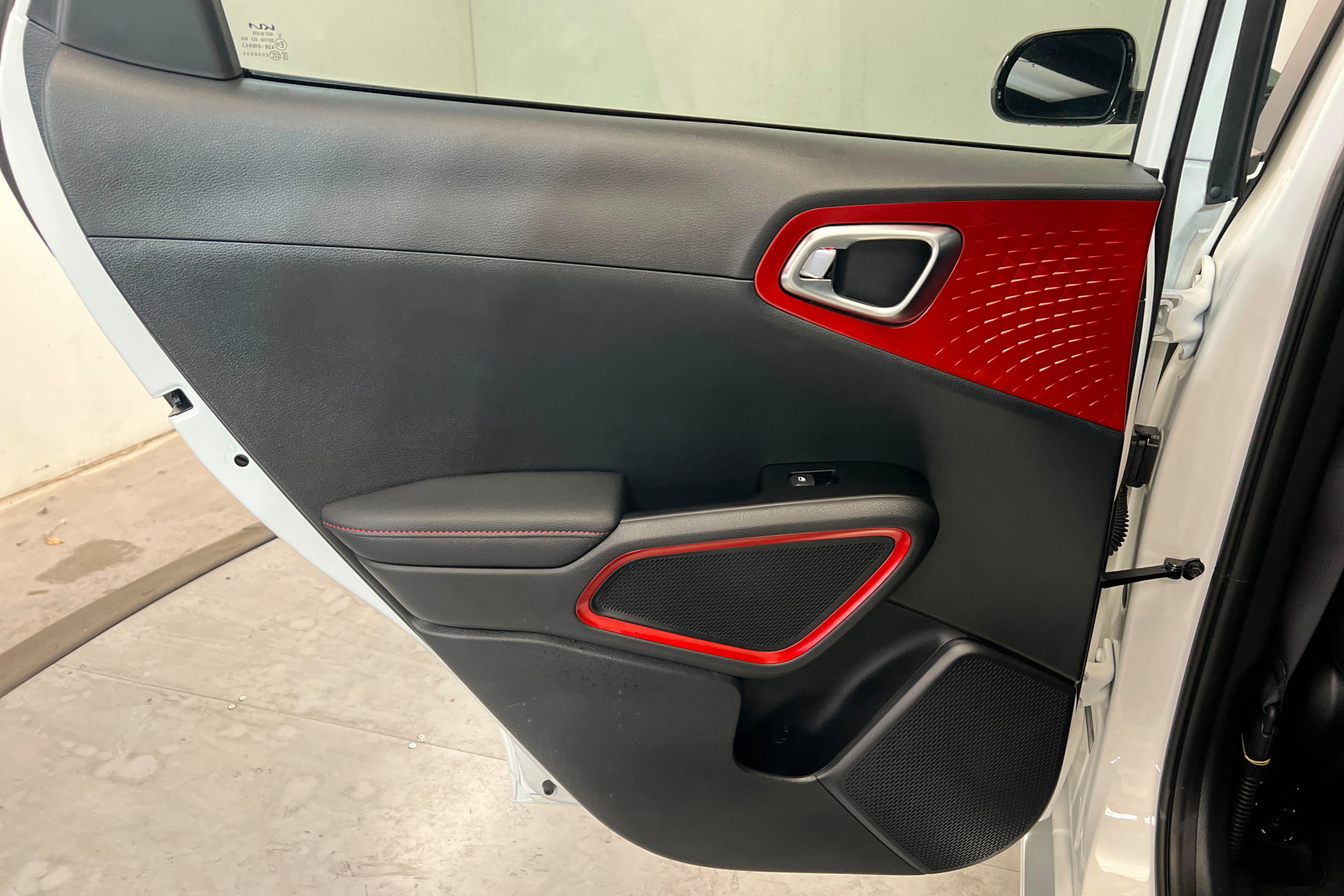 Used 2025 Kia Soul GT-Line w/ GT-Line Technology Package FWD image 19
