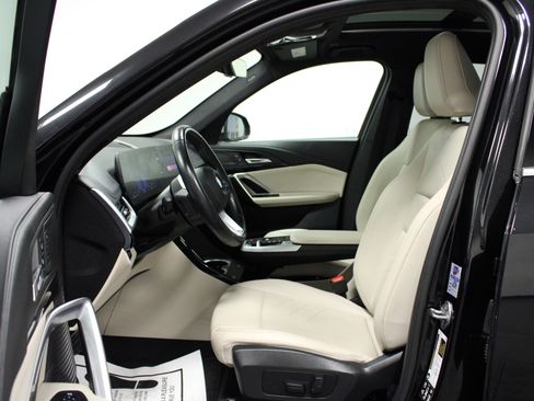 Used 2024 BMW X1 xDrive28i image 12