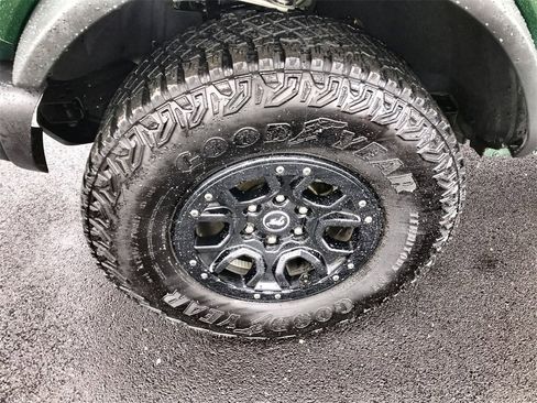 Used 2023 Ford Bronco Wildtrak image 10