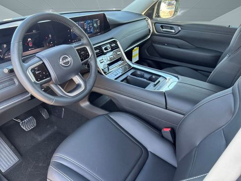 New 2026 Nissan Armada SV image 4