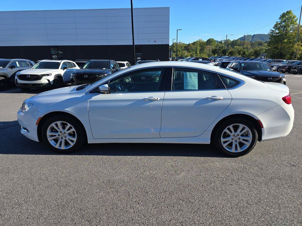 Used 2017 Chrysler 200 Limited Platinum FWD image 6