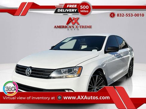 Used 2016 Volkswagen Jetta Sport image 1