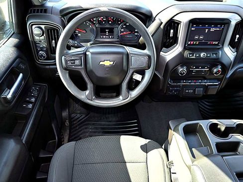 Used 2021 Chevrolet Silverado 1500 Custom AWD/4WD image 13