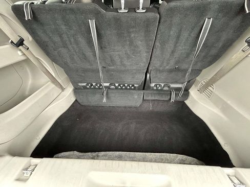 Used 2022 Chrysler Pacifica Touring-L FWD image 17