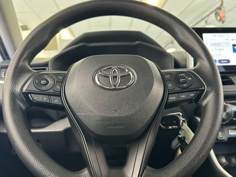 Used 2024 Toyota RAV4 LE FWD image 27
