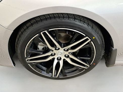 Used 2022 Honda Accord Touring image 32
