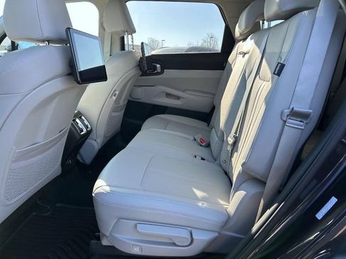 New 2025 Kia Sorento S w/ Panoramic Sunroof Package AWD/4WD image 7