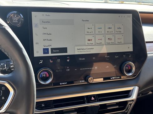 Used 2025 Lexus RX 350 Premium w/ Convenience Package image 23