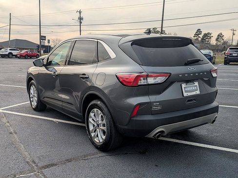 Used 2022 Ford Escape SE image 7