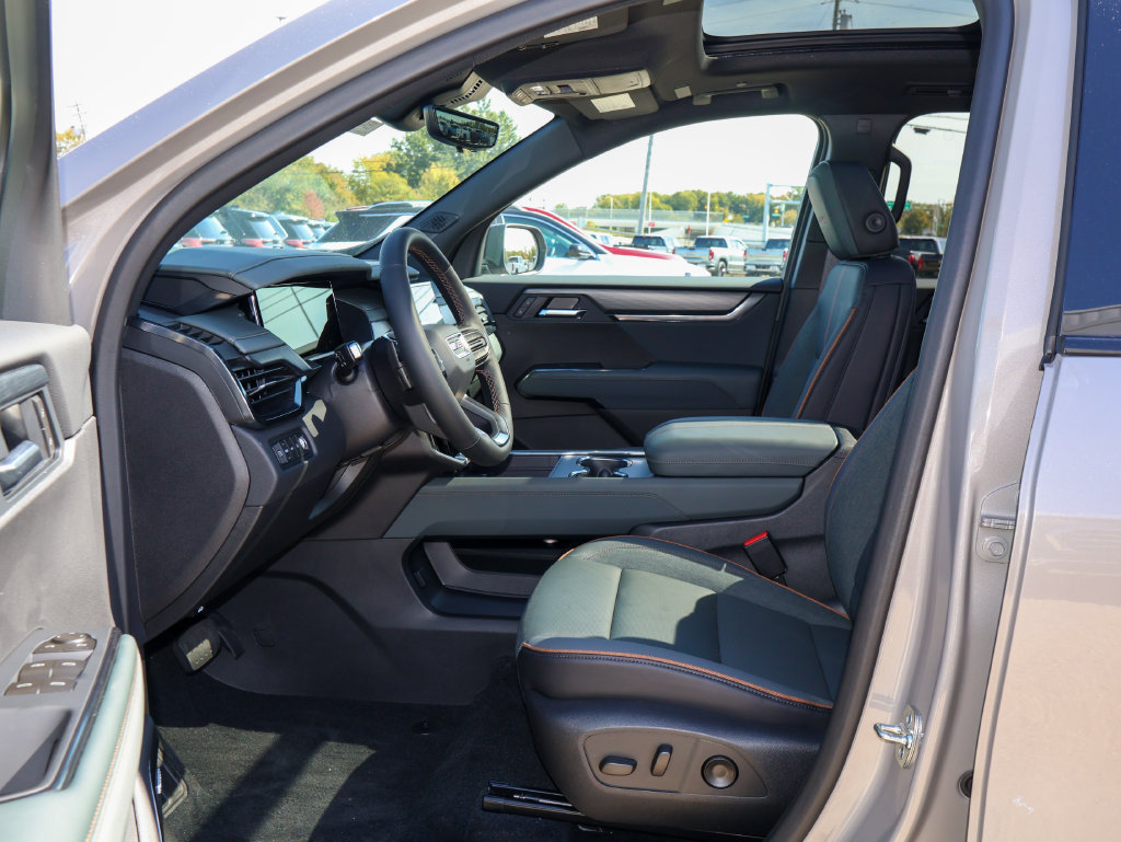 New 2027 GMC Acadia AT4 w/ Luxury Package AWD/4WD image 7