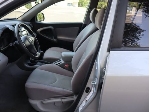 Used 2006 Toyota RAV4 4WD image 20