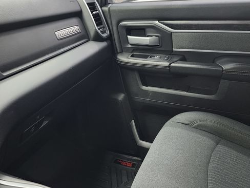 Used 2022 RAM 2500 Big Horn w/ Night Edition image 13