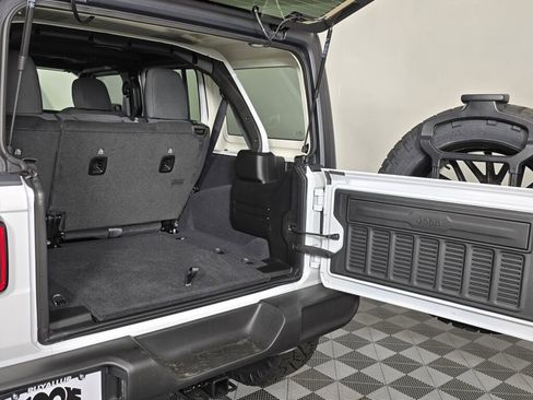 New 2026 Jeep Wrangler Unlimited Sport AWD/4WD image 16