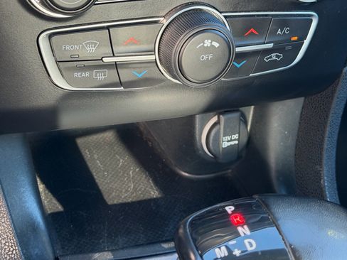 Used 2022 Dodge Charger SXT image 26
