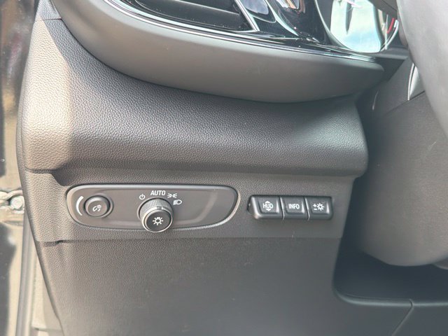 Used 2023 Buick Envision Avenir AWD/4WD image 30