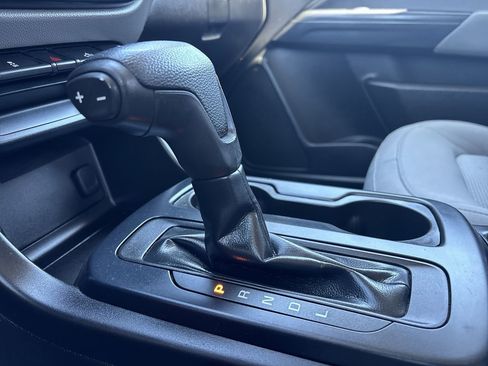 Used 2018 Chevrolet Colorado W/T w/ WT Convenience Package image 22