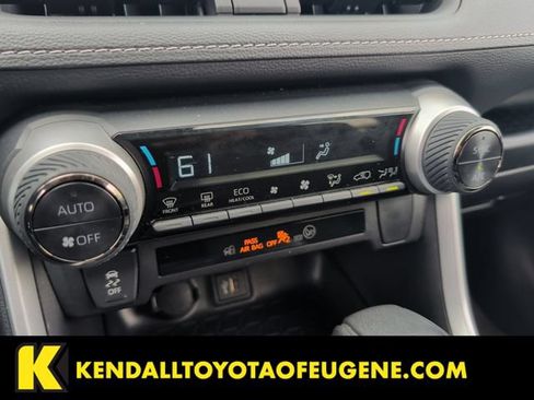 Used 2025 Toyota RAV4 XLE AWD/4WD image 16