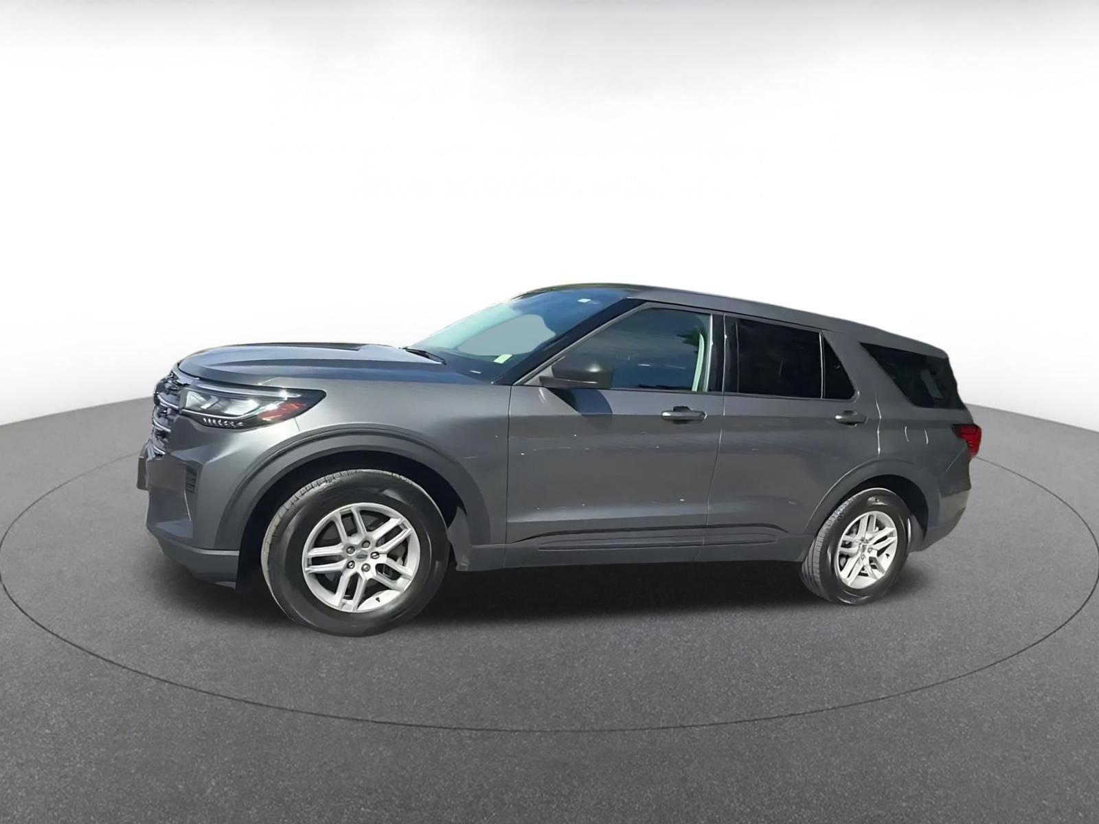 Used 2026 Ford Explorer Active AWD/4WD image 7