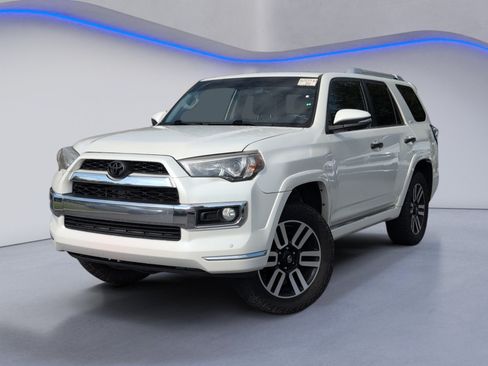 Used 2018 Toyota 4Runner Limited AWD/4WD image 2