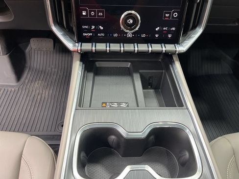 New 2026 GMC Acadia Elevation w/ Black Edition FWD image 19
