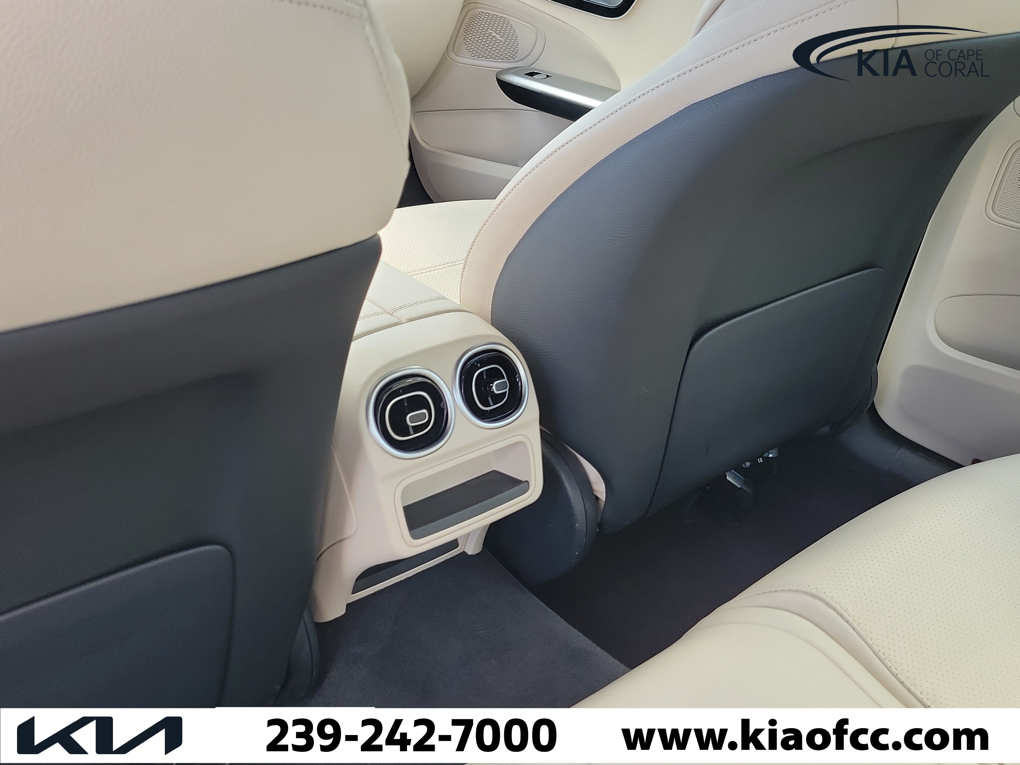 Used 2022 Mercedes-Benz C 300 4MATIC Sedan image 13