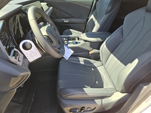 New 2026 Lexus TX 500h AWD image 6