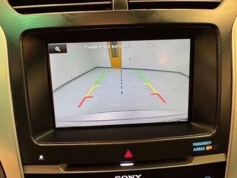 Used 2014 Ford Explorer Limited image 24