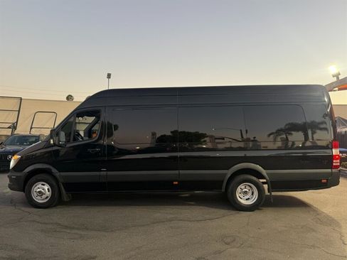 Used 2015 Mercedes-Benz Sprinter 3500 image 4
