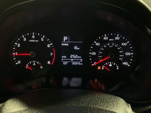 Used 2022 Kia Rio S image 23