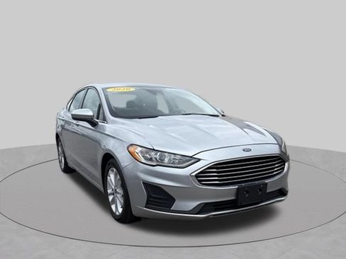 Used 2020 Ford Fusion SE FWD image 8
