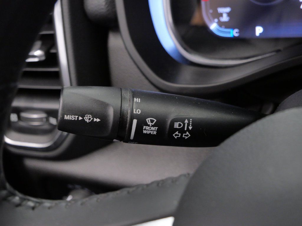 Used 2023 RAM 1500 Laramie AWD/4WD image 23