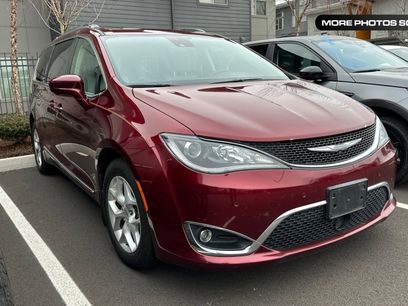 Used 2017 Chrysler Pacifica Touring-L Plus w/ Advanced Safetytec Group
