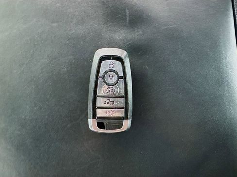 Used 2022 Ford F350 Platinum AWD/4WD image 43