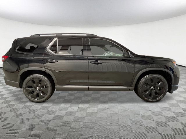 New 2026 Honda Pilot Black Edition image 7