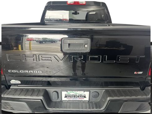 Used 2022 Chevrolet Colorado LT AWD/4WD image 47
