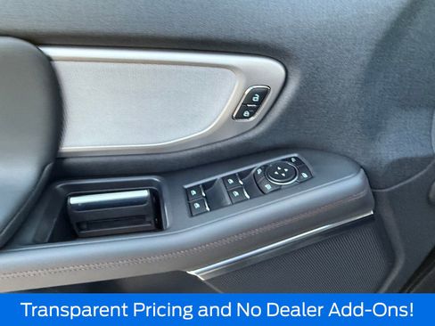 New 2025 Ford Expedition Active image 12