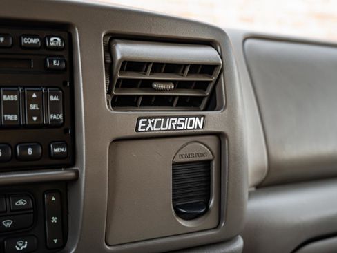 Used 2003 Ford Excursion Limited image 25