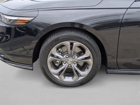 Used 2023 Honda Accord EX-L image 23