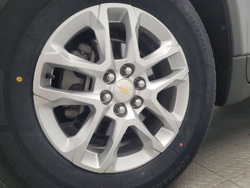 Used 2020 Chevrolet Traverse LS FWD image 31