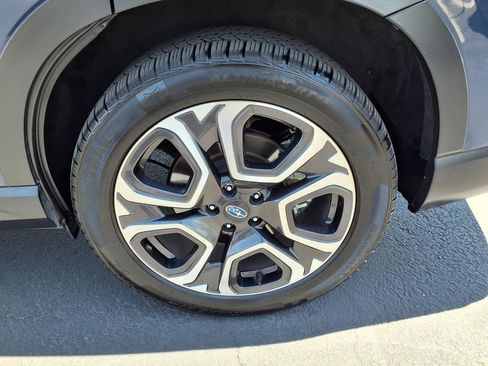 Used 2023 Subaru Ascent Limited w/ Technology Package AWD/4WD image 15