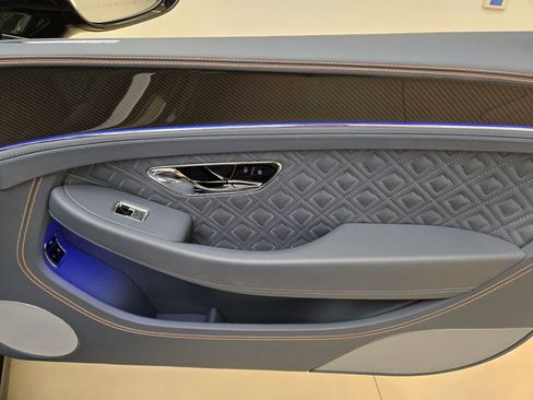 Used 2023 Bentley Continental GT V8 image 24