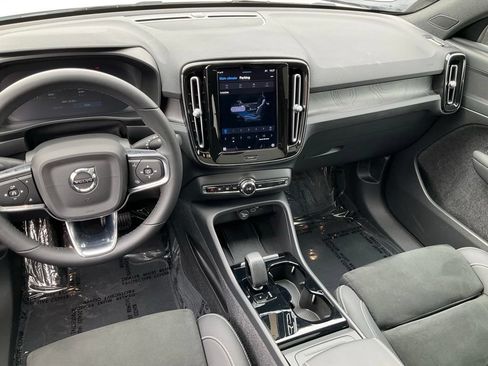 Used 2023 Volvo C40 P8 Recharge Plus AWD/4WD image 45
