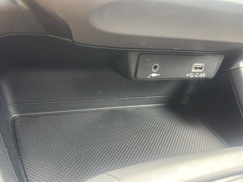 Certified 2024 Subaru Crosstrek 2.0i AWD/4WD image 31