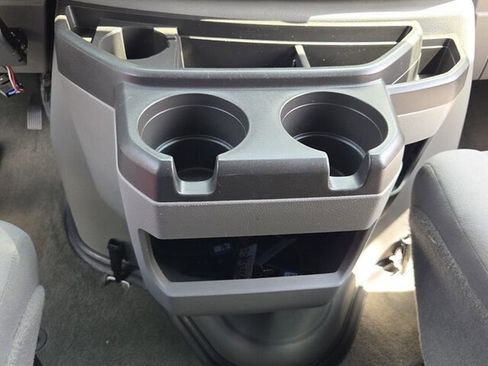 Used 2012 Ford E-350 and Econoline 350 XLT RWD image 22