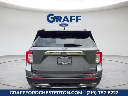 Used 2024 Ford Explorer XLT w/ Equipment Group 202A AWD/4WD image 9