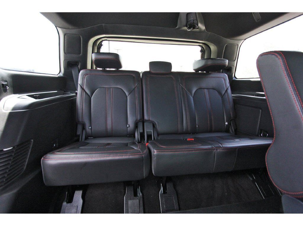Used 2023 Ford Expedition Limited RWD image 16