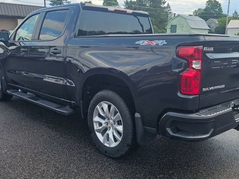 Used 2023 Chevrolet Silverado 1500 Custom AWD/4WD image 6