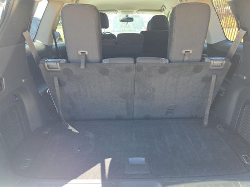 Used 2018 Nissan Pathfinder SV w/ Cargo Package FWD image 5