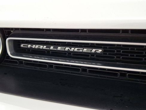 Used 2023 Dodge Challenger SXT image 23