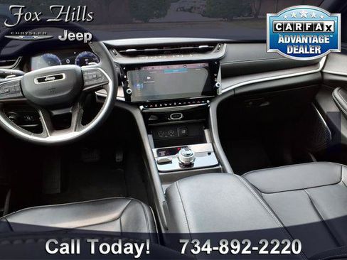Certified 2026 Jeep Grand Cherokee Limited AWD/4WD image 13